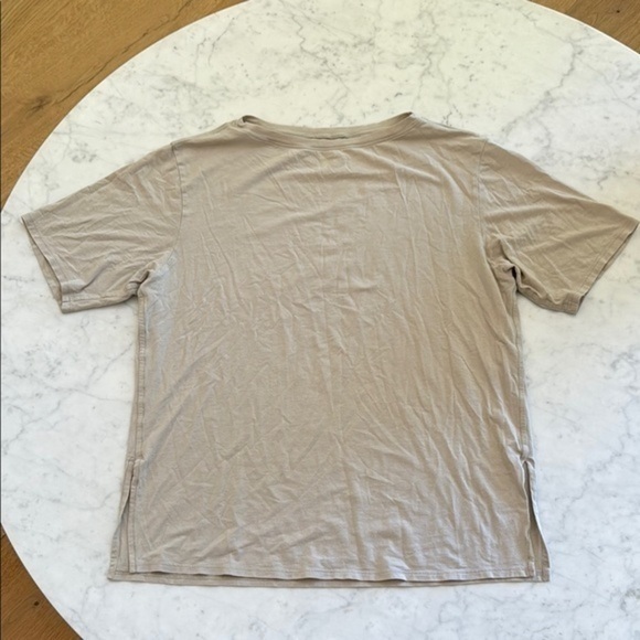 lululemon athletica Tops - Lululemon Athletica Beige Short Sleeve Tee Medium Soft Casual Basic